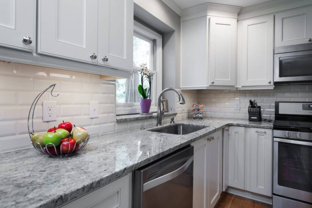 Stainless steel undermount sink